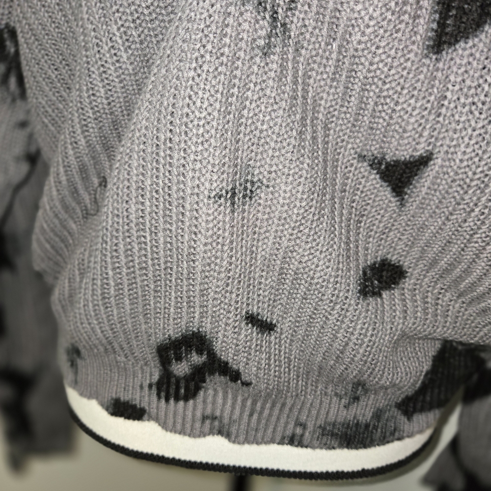 Lisa Rinna Collection Gray and Black Patterned Sweater - Picture 4 of 7
